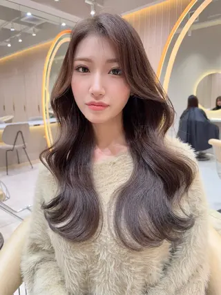 セミロング カラー 縮毛矯正✨🫧 レイヤー川村利幸のヘアスタイル