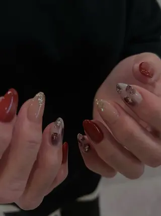 ネイル DEEokazaki momona.Gのネイルデザイン