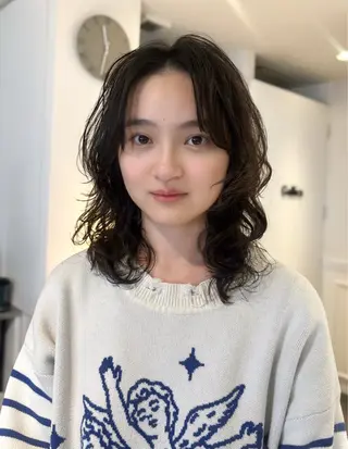 セミロング パーマ 柔らかgirly/ レイヤー/yuiのヘアスタイル