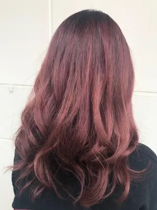 セミロング カラー こやま りほのヘアスタイル