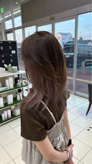 カラー カラーリスト/ 共和/藤井ひかりのヘアスタイル