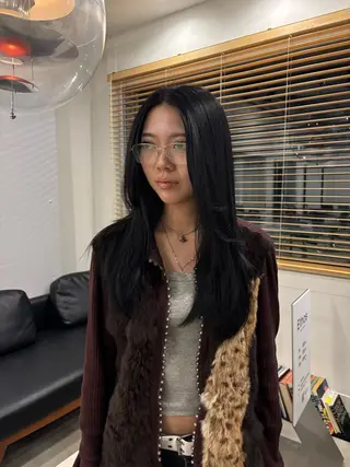 カラー 熊取谷 茉那のヘアスタイル