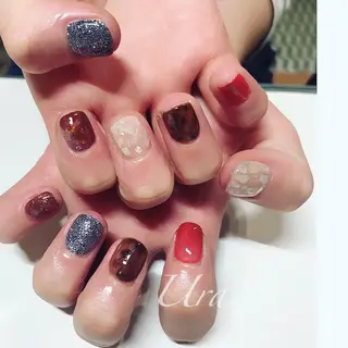 ネイル UrakoNail 《nail》のネイルデザイン