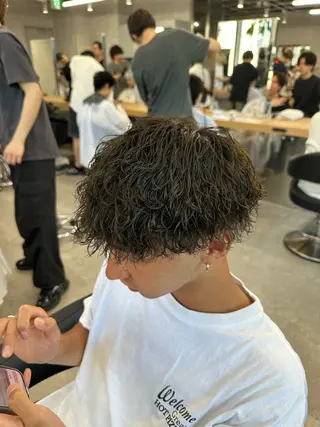 ショート パーマ メンズ 【パーマ率90%】 サエキカズマのヘアスタイル