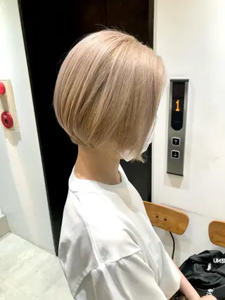 ショート 🌈外国風ハイライト こうたろうのヘアスタイル