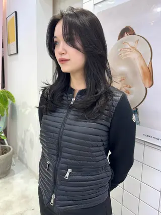 ロング カラー shiro.kobe 森彩華のヘアスタイル