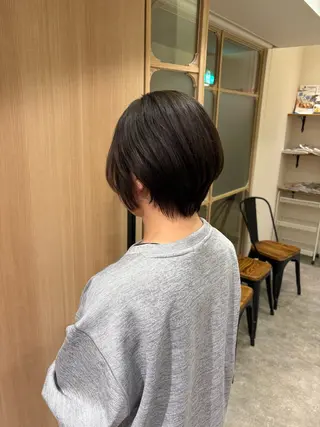 ショート LORAN 寺田のヘアスタイル