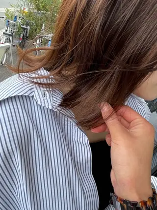 カラー 山口 優美のヘアスタイル