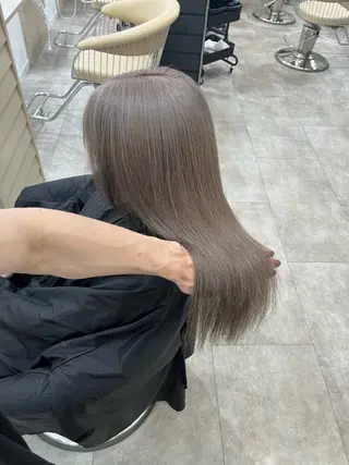 セミロング カラー 廣庭 勇人のヘアスタイル