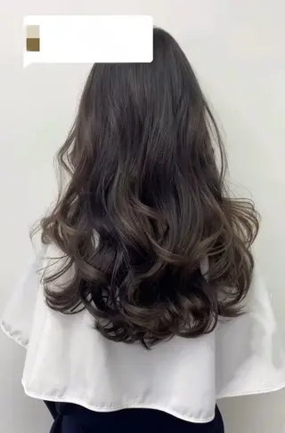 セミロング 宇賀 芹加のヘアスタイル