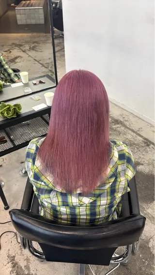 セミロング カラー レイヤー sala 推しカラー職人🎀のヘアスタイル