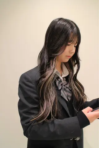ロング カラー カーリーパーマ/ 透明ｶﾗｰ/MIKUのヘアスタイル