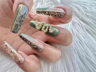 ネイル Miimo💅🏻 ほのか ·͜·♡のネイルデザイン