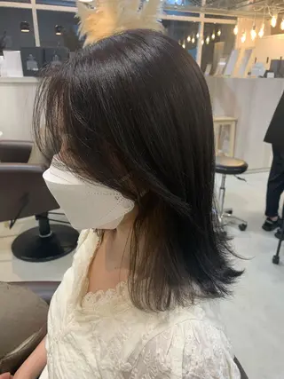 ミディアム 品川 美和のヘアスタイル