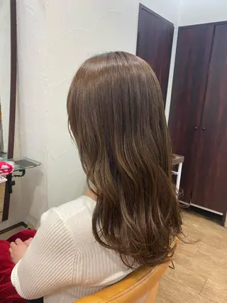 ロング カラー サプリームヘア 飯田みち瑠のヘアスタイル