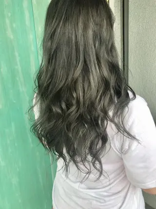 ロング カラー レイヤーカット匠 イソザキノリユキのヘアスタイル