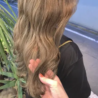 ロング leben serikaのヘアスタイル