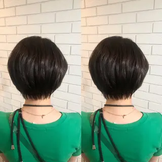 ショート 艶カラー🩵💛 NANAのヘアスタイル