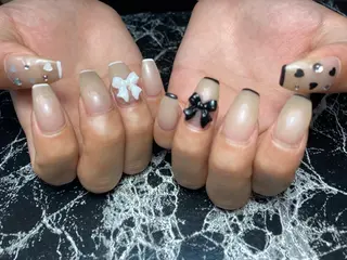 ミディアム ネイル ✴︎ Delightのネイルデザイン