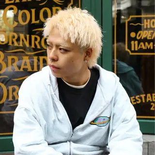 ショート カラー パーマ メンズ メンズパーマ 渡邉裕人のヘアスタイル