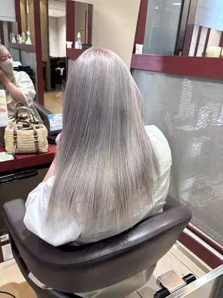 ロング カラー 坂本 優輝のヘアスタイル