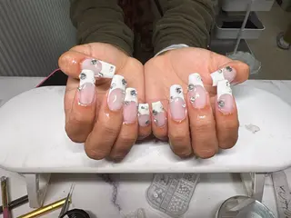 ネイル Chiara 長さだしのネイルデザイン