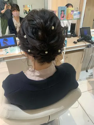 ミディアム ヘアアレンジ 宮永 璃沙のヘアスタイル