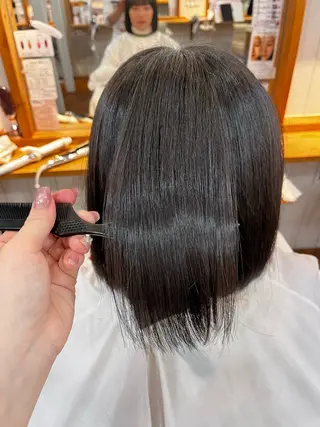 ミディアム ふじわらはゆ/ブリー チ/ベージュカラーのヘアスタイル
