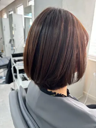 ショート 腰越 麻奈のヘアスタイル