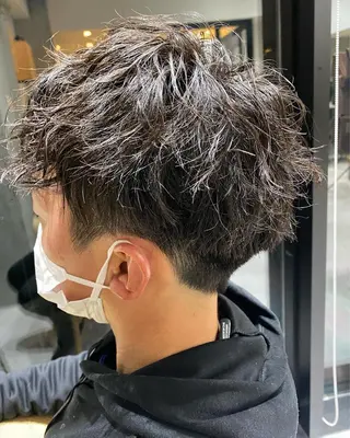 パーマ メンズ 似合う髪型が 分からない方へのヘアスタイル