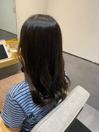 ロング カラー やまぐち あやみのヘアスタイル