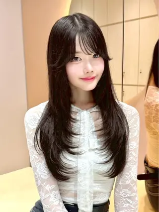 ロング 大宮🤍縮毛矯正 レイヤー🪽なるのヘアスタイル