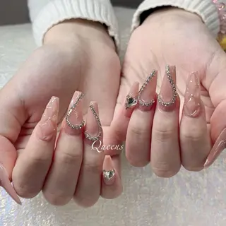 ネイル Queens 榊 まおのネイルデザイン