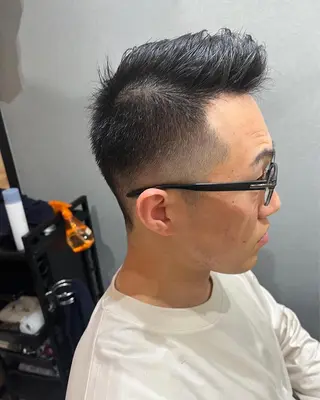 ミディアム カラー パーマ ヘアアレンジ メンズ キッズ ネイル マツエク・マツパ アイブロウ 久木原 ゆりのヘアスタイル