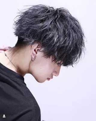 ショート カラー パーマ メンズ イズ ミのヘアスタイル