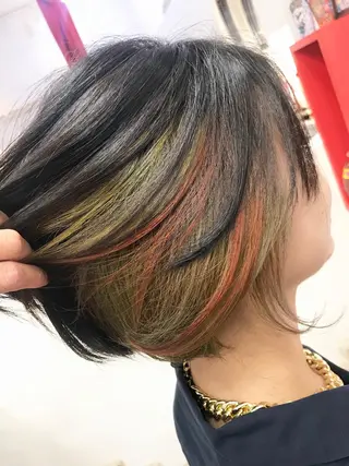ショート カラー 岩谷/ブリーチ 🪽透明感カラーのヘアスタイル