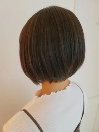 ショート カラー 鈴木 翠のヘアスタイル
