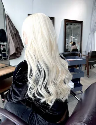ロング カラー 🌈インナーカラー ‘ショウマ’🌈のヘアスタイル