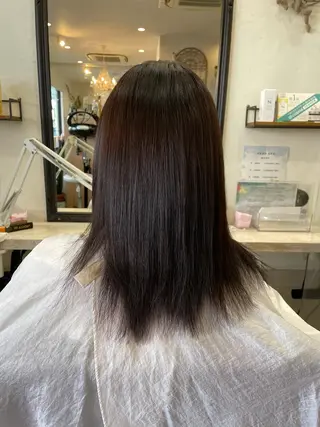 ミディアム 津田 あかねのヘアスタイル