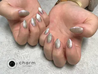 ネイル ネイルルーム チャームのネイルデザイン