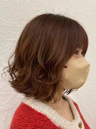 ミディアム カラー パーマ ヘアアレンジ デザインカラー✨ 日高桃佳のヘアスタイル
