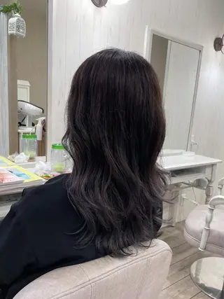 セミロング ネモトメイナ🌿 今月末で退職しますのヘアスタイル