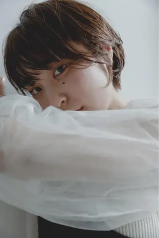 ショート カラー ツジガキ ユウスケのヘアスタイル