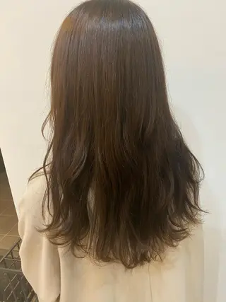 ロング 鈴木 紗耶子のヘアスタイル