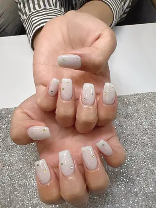 ネイル Guarendo錦糸町店所属・ガレンドウ 白澤 愛子のネイルデザイン