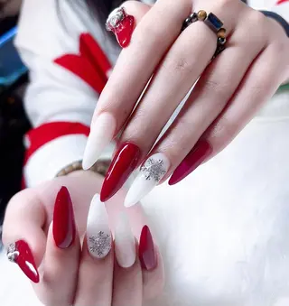 ネイル MoonNail ユリ🌸のネイルデザイン