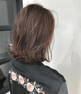 ミディアム TOMOYA/ ショート、レイヤーのヘアスタイル