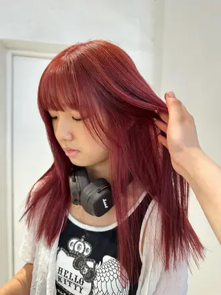 セミロング カラー ネイル ハイトーン特化 pepe🎀のヘアスタイル
