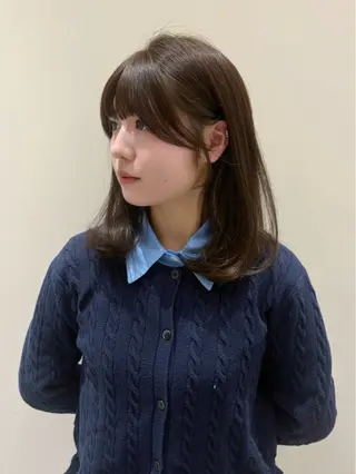 ミディアム 顔周り/レイヤー カット🎀ヒラバルのヘアスタイル