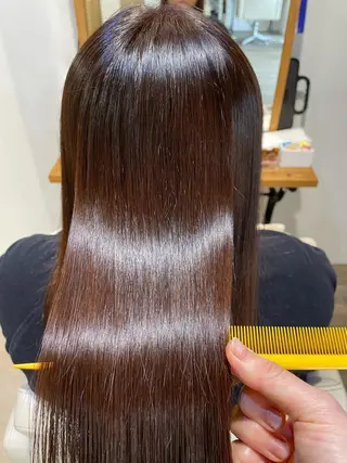 ミディアム 山木 裕子のヘアスタイル